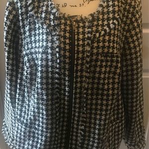 Women’s plus size 24W black and white zip up work coat jacket